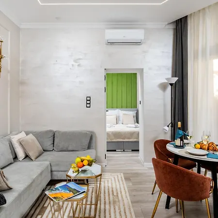 Three In One Old Town Air Conditioning Balcony Apartamento Cracovia